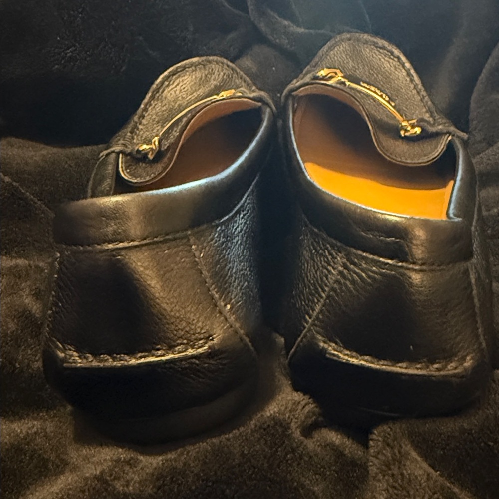 Coach Black Pebble Leather Women's Loafers with Gold Hardware - Picture 9 of 14